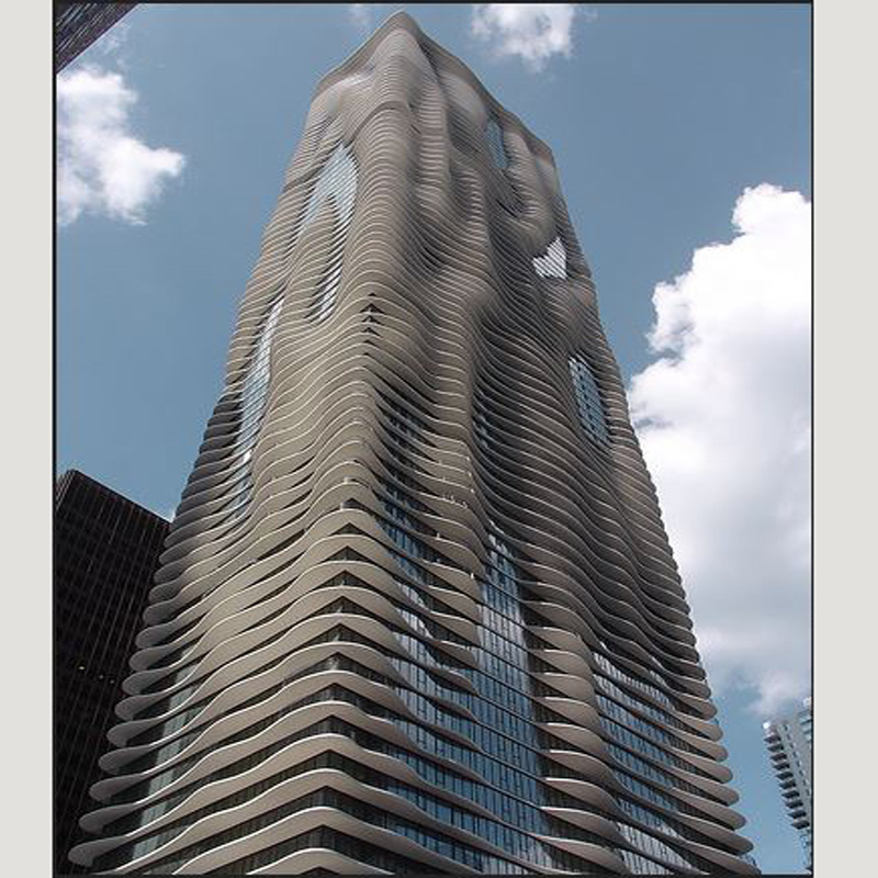 نمای مدرن ساختمان برج آبی 