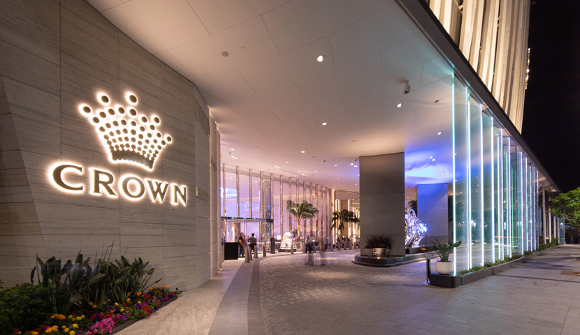 ساختمان پنت هاوس Crown Residences