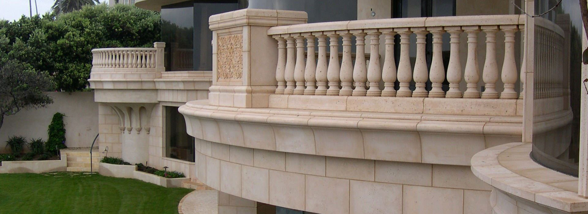 معرفی انواع نرده سنگی ساختمان