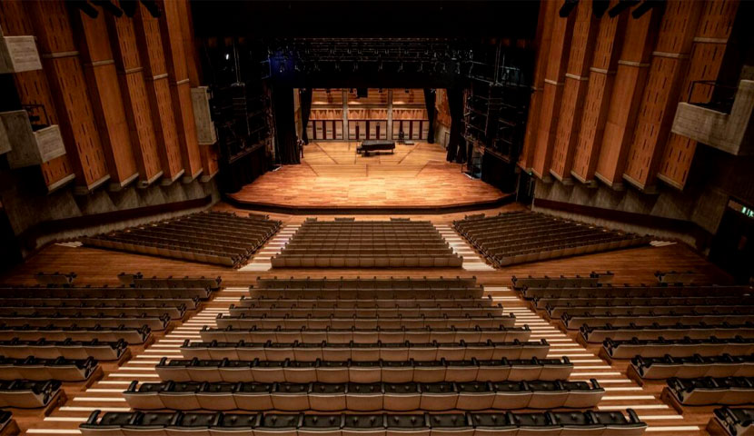 سالن همایش کوئین الیزابت سالن همایش کوئین الیزابت