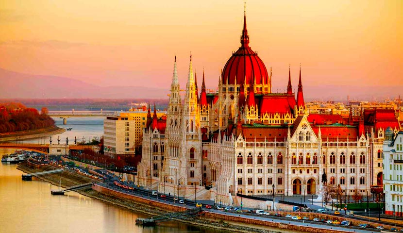نمای کلاسیک پارلمان مجارستان