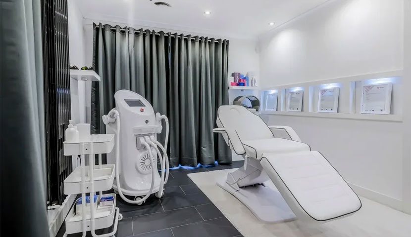 بازسازی دکوراسیون داخلی کلینیک زیبایی