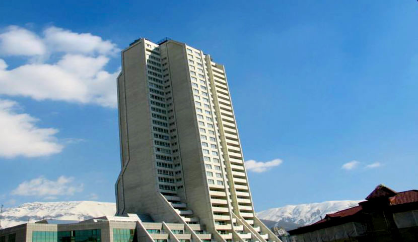 برج آسمان تهران 