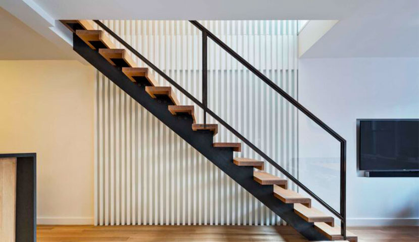 طراحی راه پله ترکیب فلز با چوب ساختمان