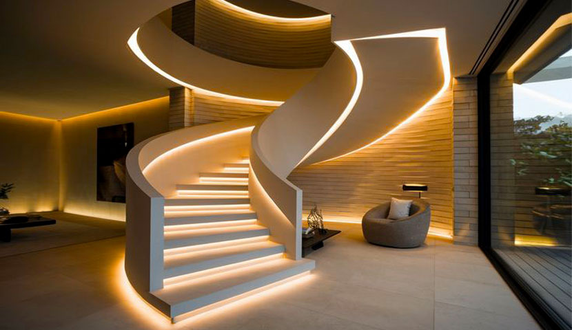 طراحی راه پله ساختمان با نورپردازی زیر پله