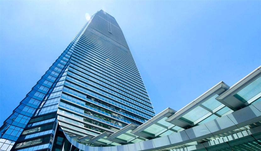طراحی نمای برج شیشه ای