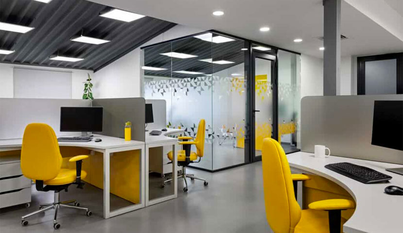 طرحی دفترکار مینیمال