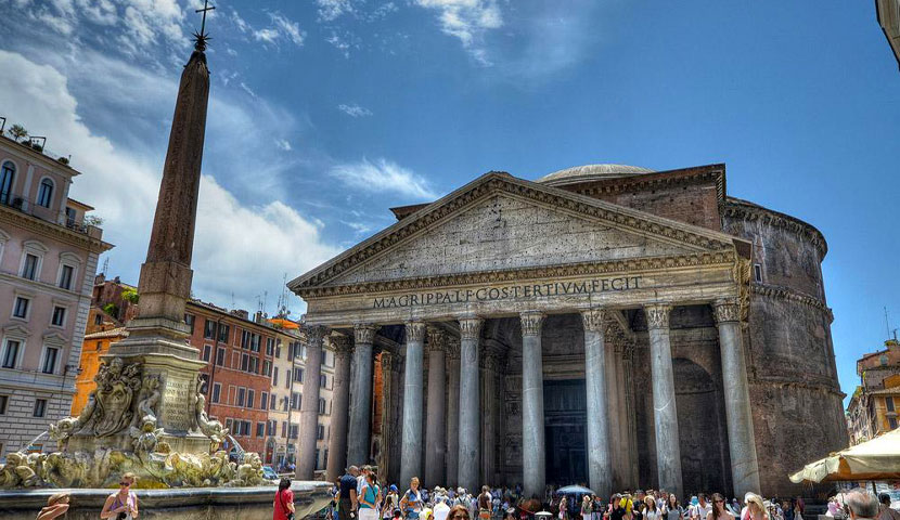 پانتئون در ایتالیا 