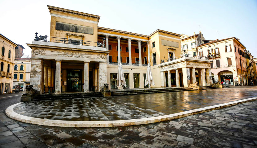 کافه پدروکی در ایتالیا  کافه پدروکی در ایتالیا