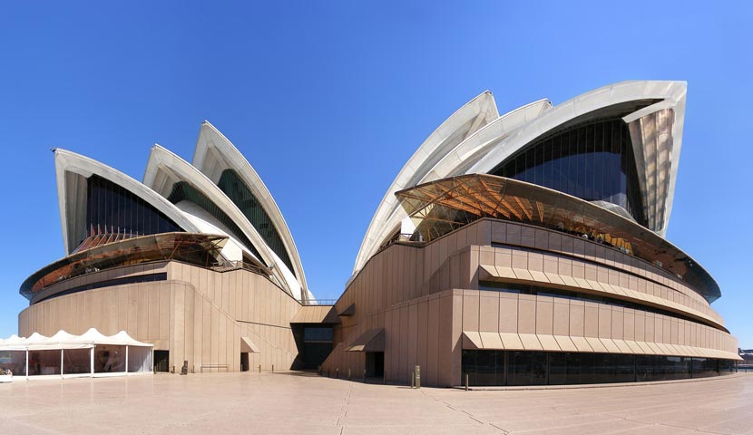 نمای خانه اپرای سیدنی در استرالیا