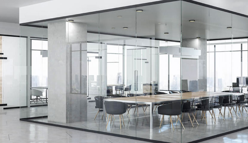 طراحی داخلی اداری با پارتیشن شیشه ای 